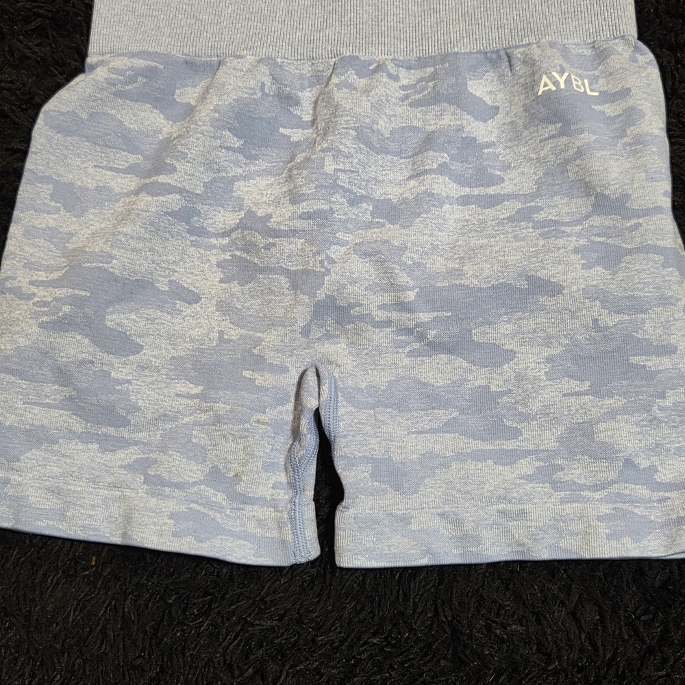 AYBL Blue Camo Seamless Shorts Sz Medium